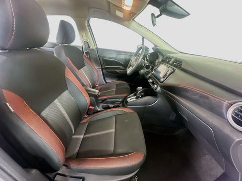 Used 2024 Nissan Versa SR FWD image 28