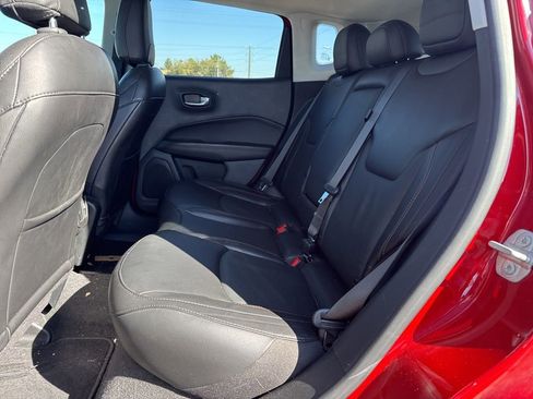 Used 2020 Jeep Compass Limited image 10