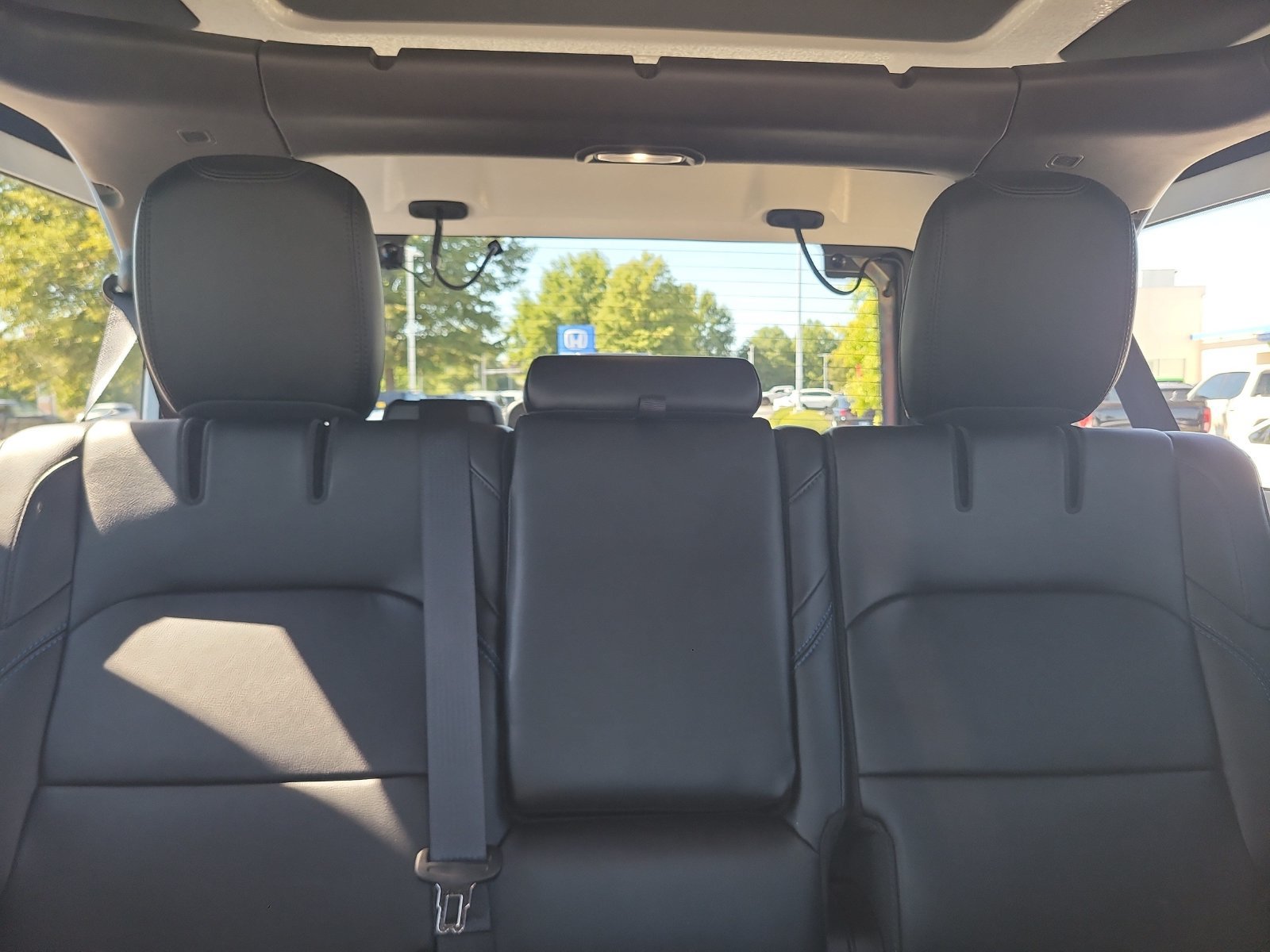 Used 2022 Jeep Wrangler Unlimited Rubicon 4xe w/ Cold Weather Group AWD/4WD image 22