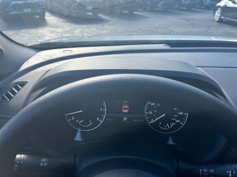 Used 2025 Nissan Sentra SV image 28