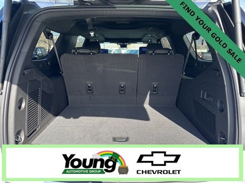 New 2026 Chevrolet Suburban Premier image 12