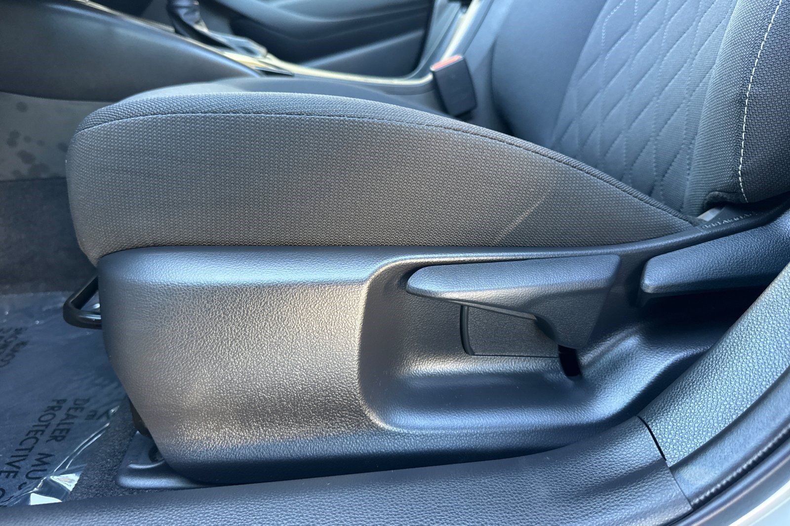 Used 2026 Toyota Corolla LE FWD image 15