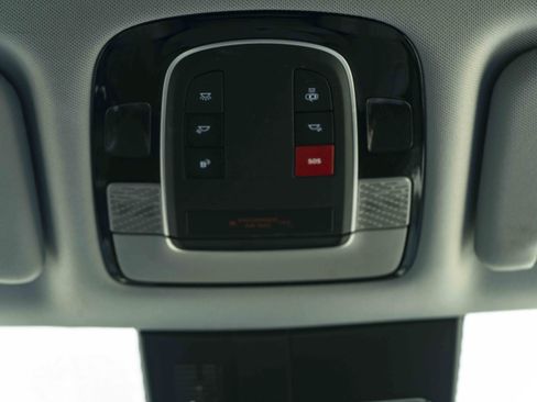 Used 2025 Hyundai Palisade SEL FWD image 33