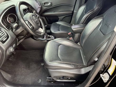 Used 2019 Jeep Compass Limited AWD/4WD image 17