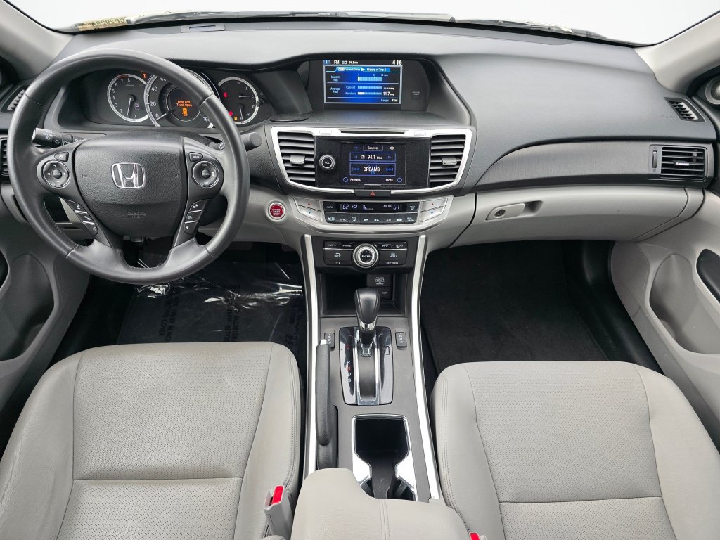 Used 2014 Honda Accord Touring image 18