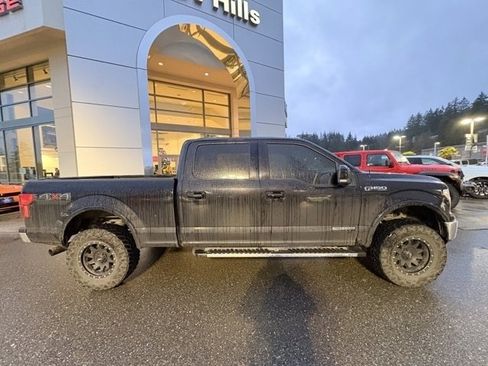 Used 2018 Ford F150 Lariat w/ Equipment Group 501A Mid image 2