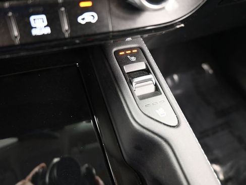 Used 2024 Kia Telluride EX image 27