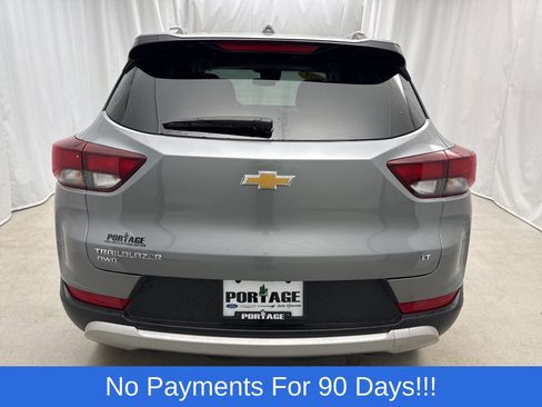 Used 2025 Chevrolet TrailBlazer LT AWD/4WD image 4