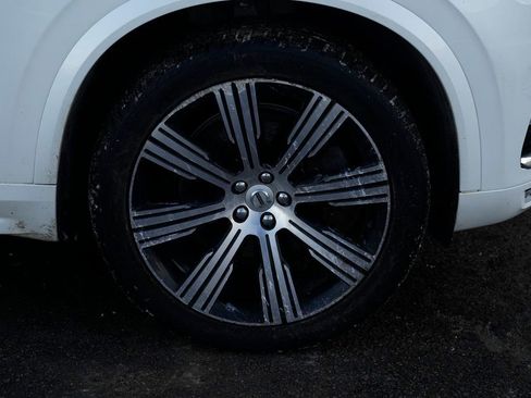 Used 2021 Volvo XC90 T8 Inscription w/ Advanced Package image 12