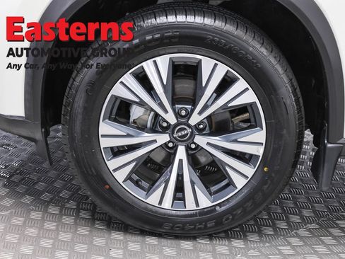 Used 2023 Nissan Rogue SV w/ SV Premium B Package AWD/4WD image 34