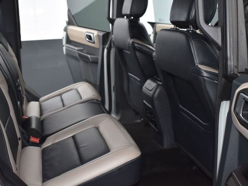 Certified 2024 Ford Bronco Wildtrak image 14