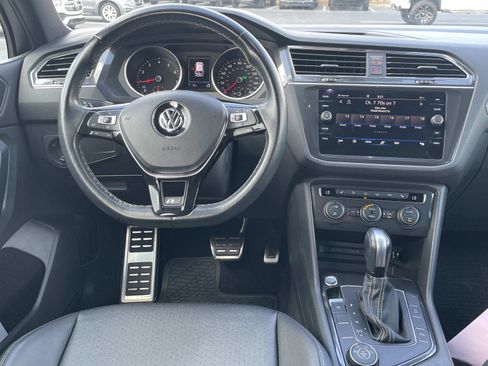 Used 2021 Volkswagen Tiguan SE R-Line w/ 3rd Row Seat Package image 15