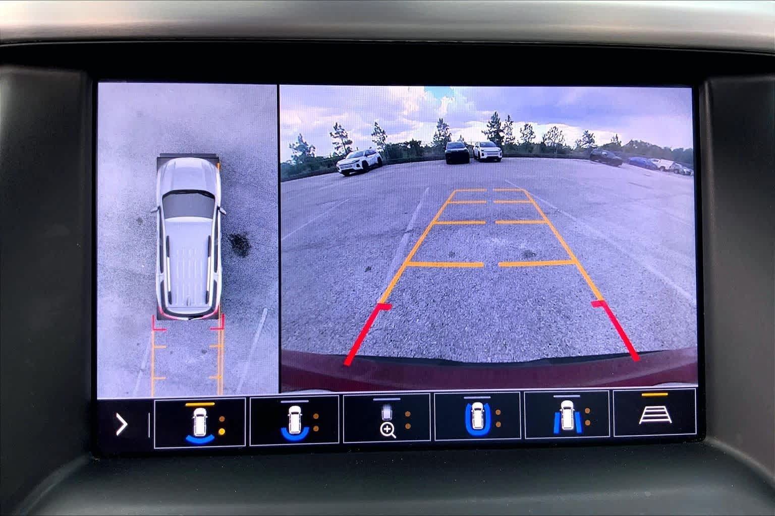 Used 2020 GMC Acadia SLT w/ Driver Alert Package II FWD image 26