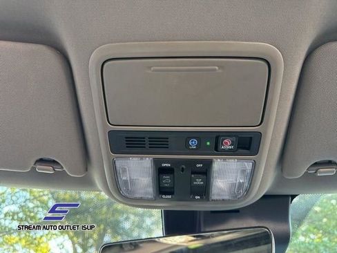 Used 2022 Honda Pilot Touring image 43