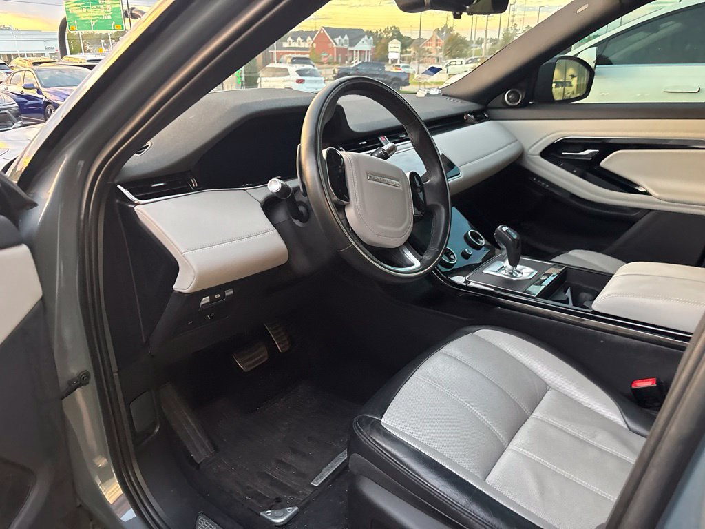 Used 2020 Land Rover Range Rover Evoque First Edition AWD/4WD image 3