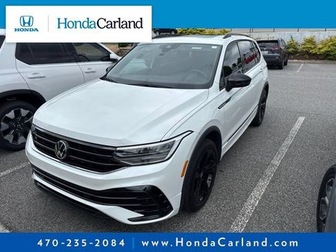 Used 2024 Volkswagen Tiguan SE R-Line FWD image 1