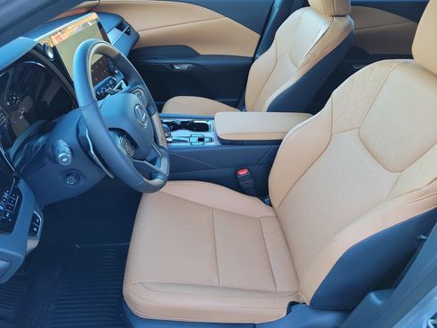 Used 2026 Lexus RX 350 Premium Plus w/ Accessory Package (K3) image 9