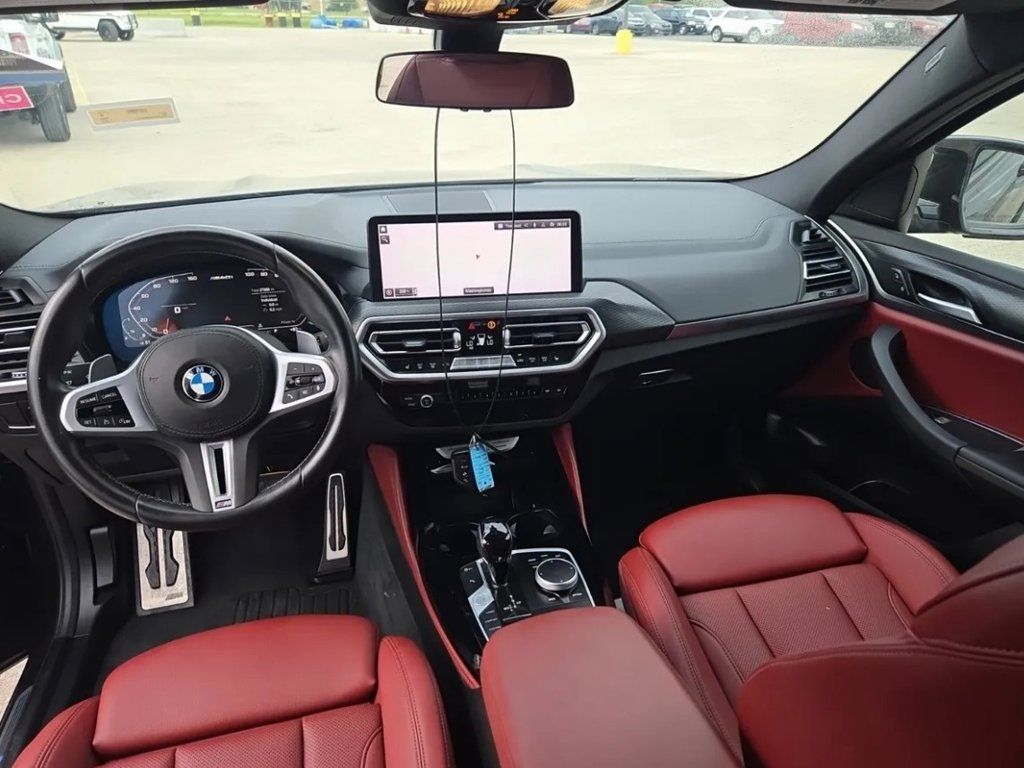 Used 2022 BMW X4 M40i AWD/4WD image 3