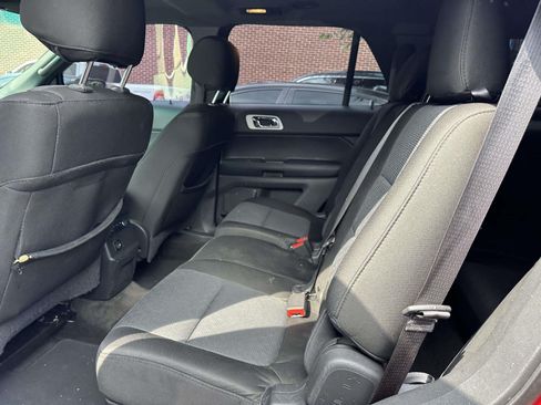 Used 2013 Ford Explorer XLT AWD/4WD image 11