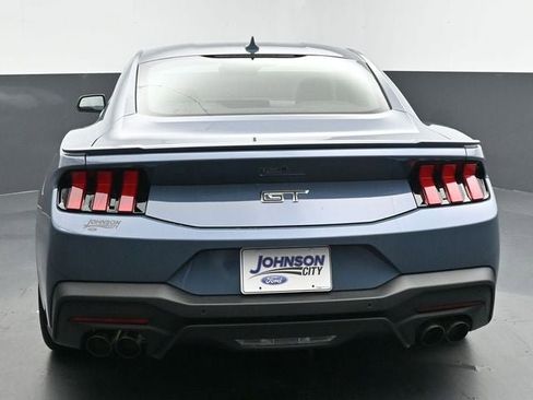 Used 2025 Ford Mustang GT Premium RWD image 9
