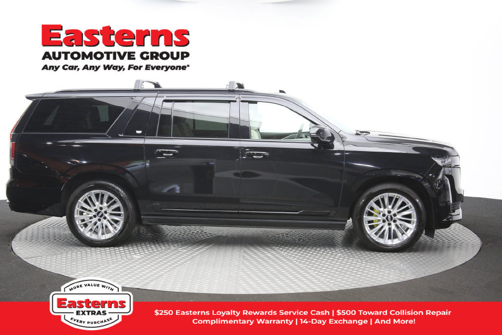 Used 2024 Cadillac Escalade ESV Sport Platinum w/ LPO, ONYX Package AWD/4WD image 54