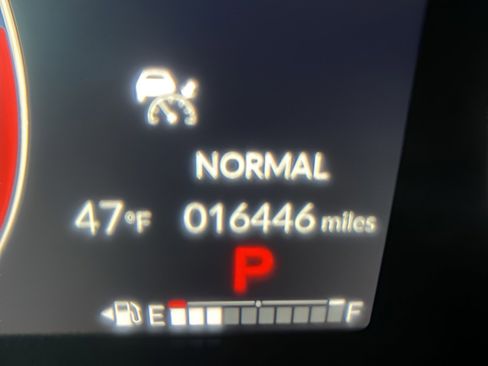 Used 2025 Honda Pilot EX-L image 15