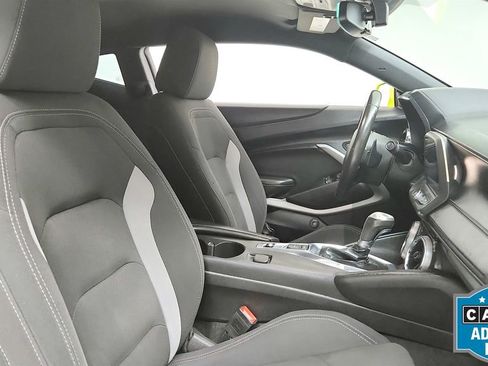 Used 2019 Chevrolet Camaro LT w/ RS Package image 21