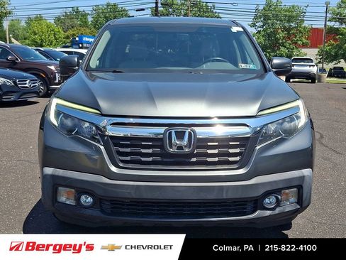 Used 2017 Honda Ridgeline RTL-T image 2