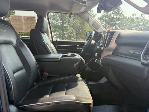 Used 2022 RAM 1500 Laramie AWD/4WD image 19