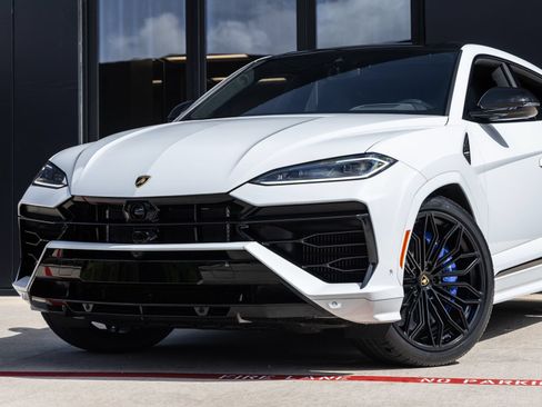 Used 2025 Lamborghini Urus S AWD/4WD image 3