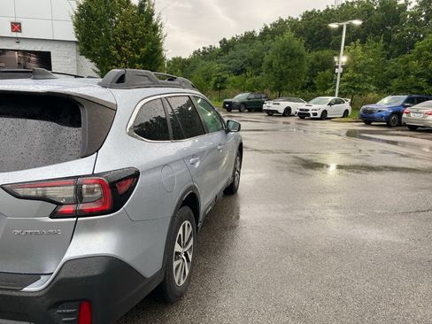 Used 2020 Subaru Outback Premium AWD/4WD image 17