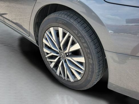Used 2024 Nissan Altima 2.5 SV FWD image 33