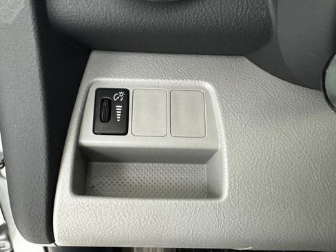 Used 2010 Toyota RAV4 4WD image 28