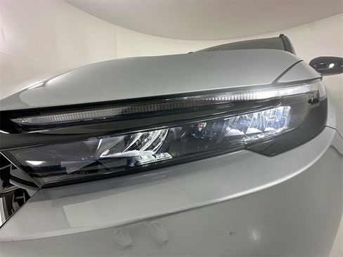 Certified 2025 Honda CR-V Sport image 10