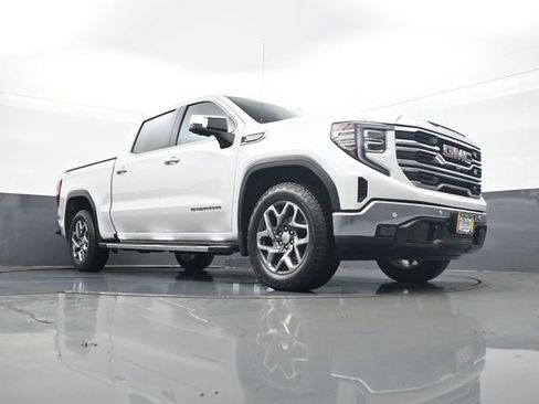 Used 2024 GMC Sierra 1500 SLT w/ SLT Premium Plus Package AWD/4WD image 23