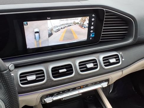 Certified 2022 Mercedes-Benz GLS 450 4MATIC image 6