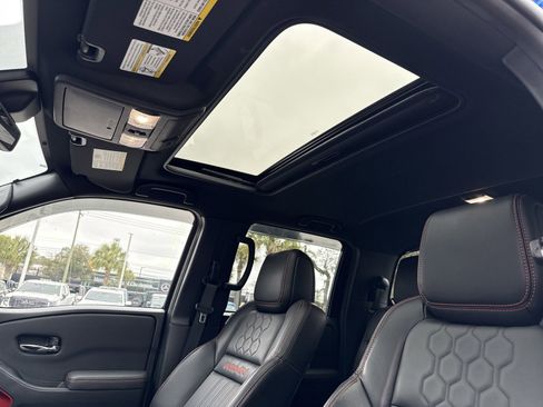 Used 2024 Nissan Frontier PRO-4X w/ Pro Premium Package image 21