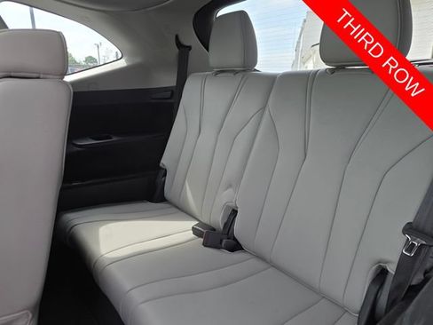 Used 2024 Acura MDX w/ Technology Package FWD image 38