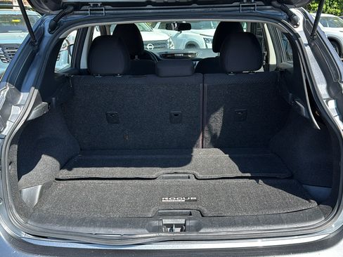 Used 2019 Nissan Rogue Sport S w/ Appearance Package AWD/4WD image 23