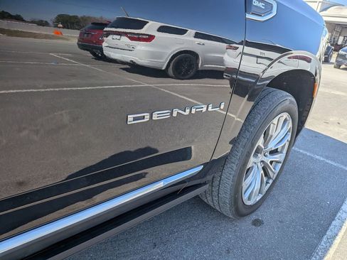 Certified 2024 GMC Yukon XL Denali image 11