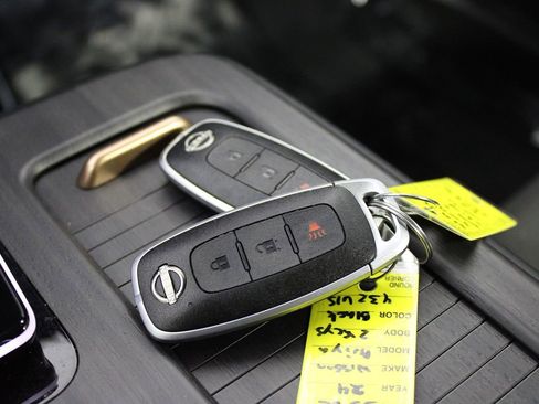 Used 2024 Nissan Ariya FWD image 26