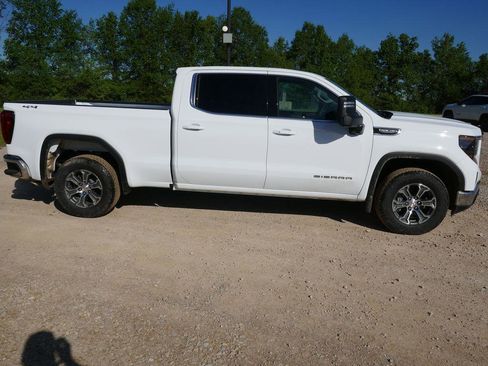 New 2026 GMC Sierra 1500 SLE w/ Max Trailering Package AWD/4WD image 3