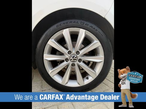 Used 2010 Volkswagen Golf 2-Door image 6