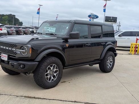 Used 2025 Ford Bronco Badlands AWD/4WD image 5