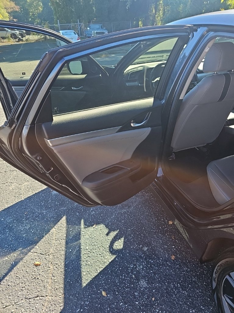 Used 2018 Honda Civic EX-L image 20