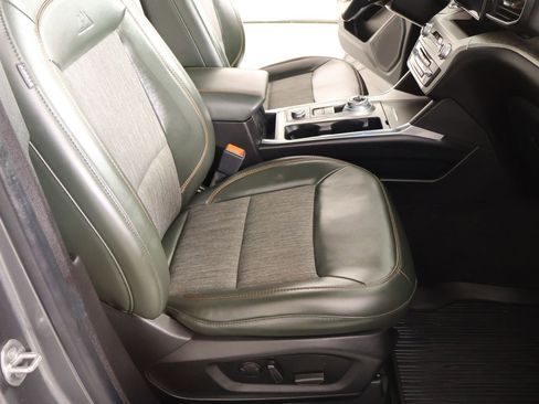 Used 2022 Ford Explorer Timberline w/ Timberline Technology Package image 15