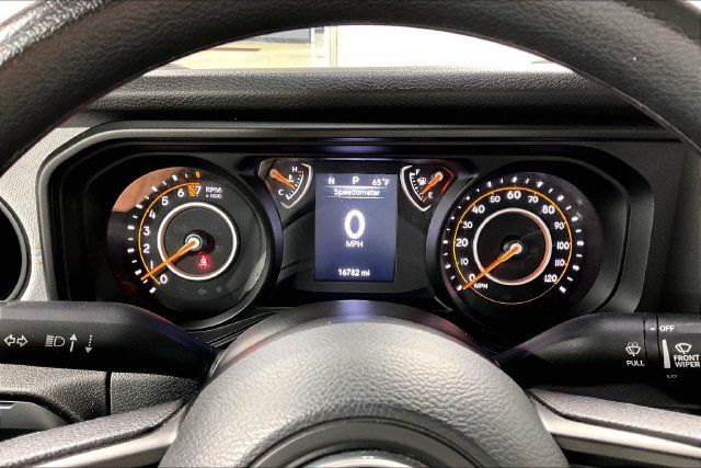 Used 2025 Jeep Gladiator Sport AWD/4WD image 14