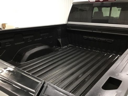 Used 2022 GMC Sierra 2500 Denali image 17