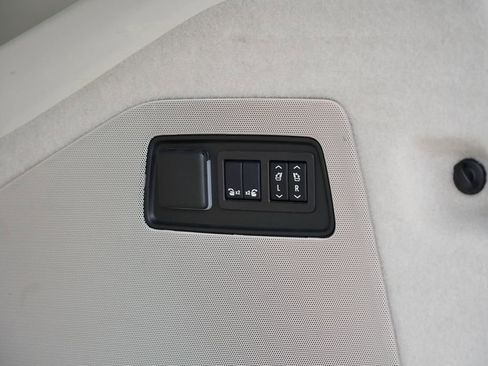 Used 2024 Cadillac Escalade ESV Sport Platinum w/ LPO, ONYX Package AWD/4WD image 30