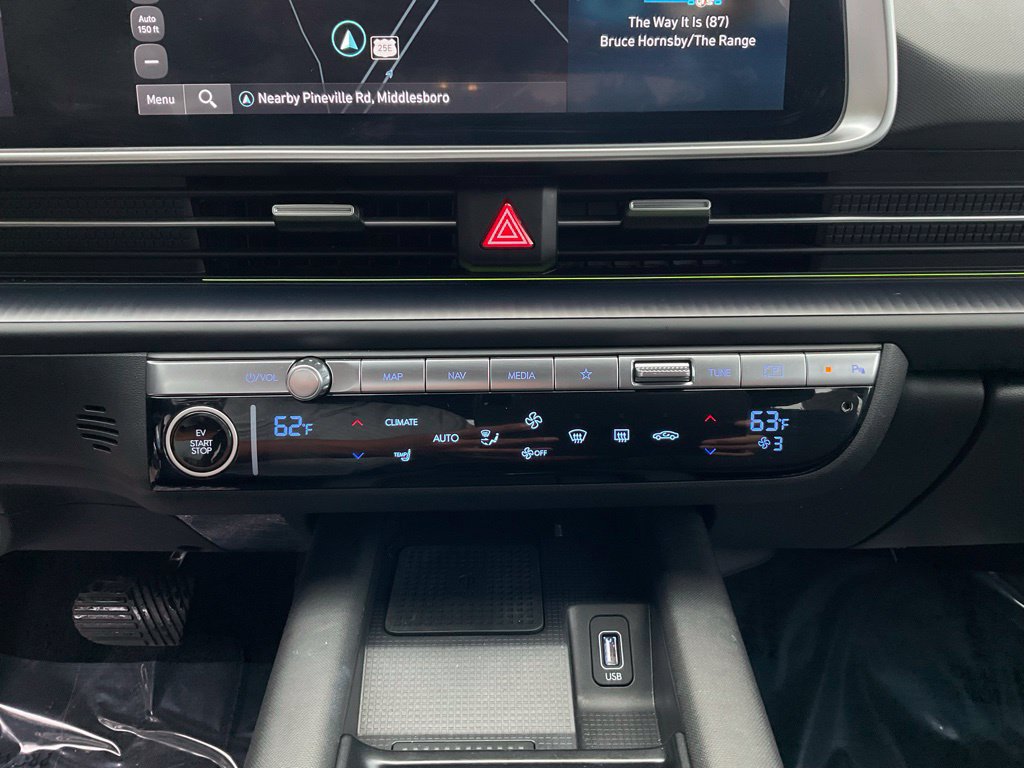 Used 2024 Hyundai Ioniq 6 SEL AWD/4WD image 19